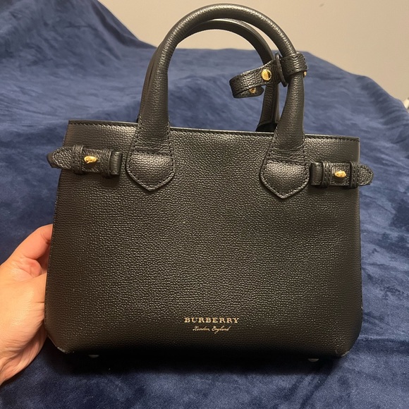 BLACK LEATHER BURBERRY $750 ‼️ - Picture 2 of 8